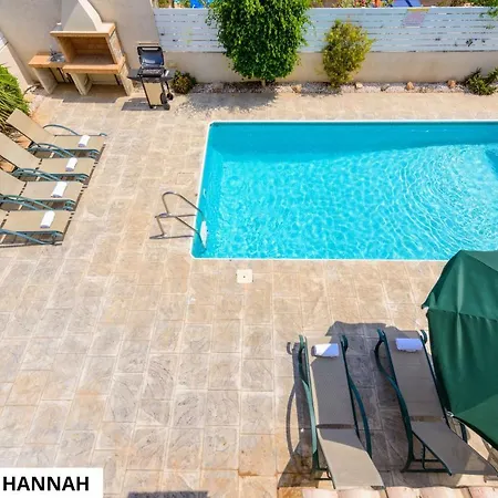 Vila Blue Water Bay Paralimni